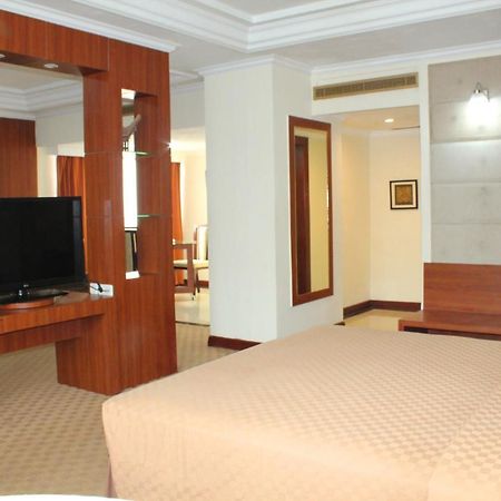 Singgasana Hotel Makassar Kültér fotó