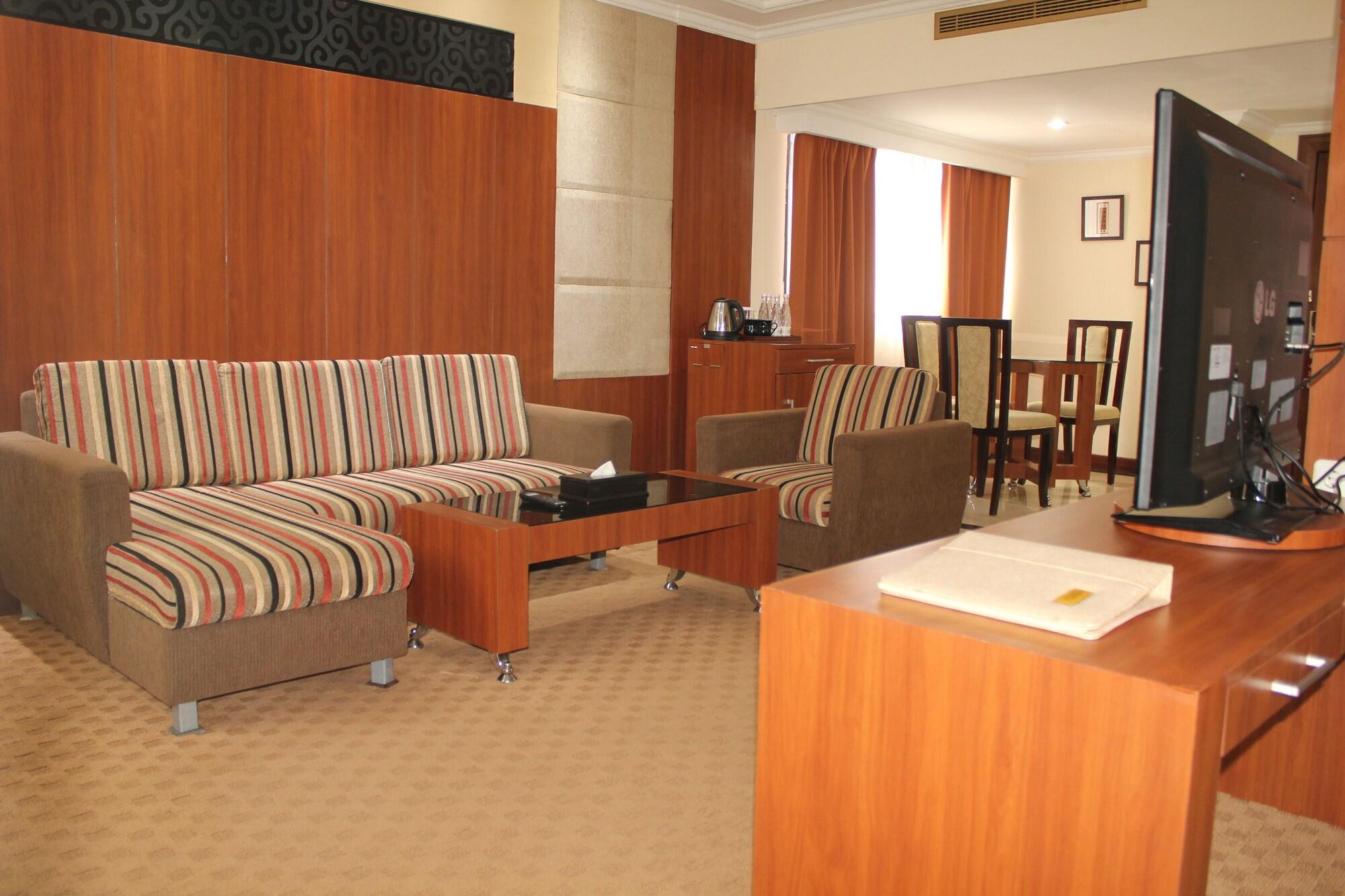 Singgasana Hotel Makassar Kültér fotó