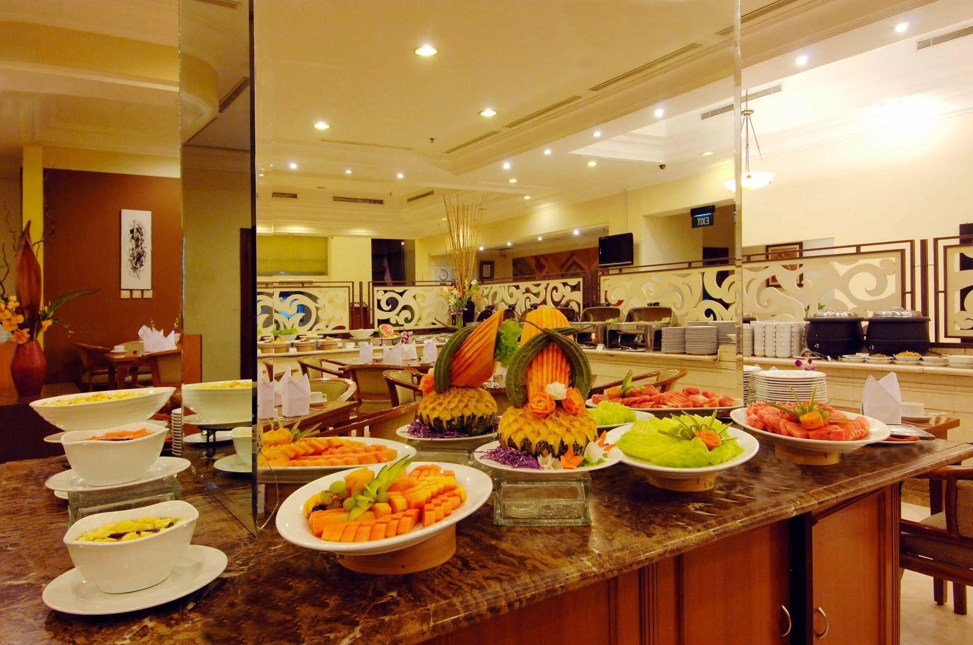 Singgasana Hotel Makassar Kültér fotó